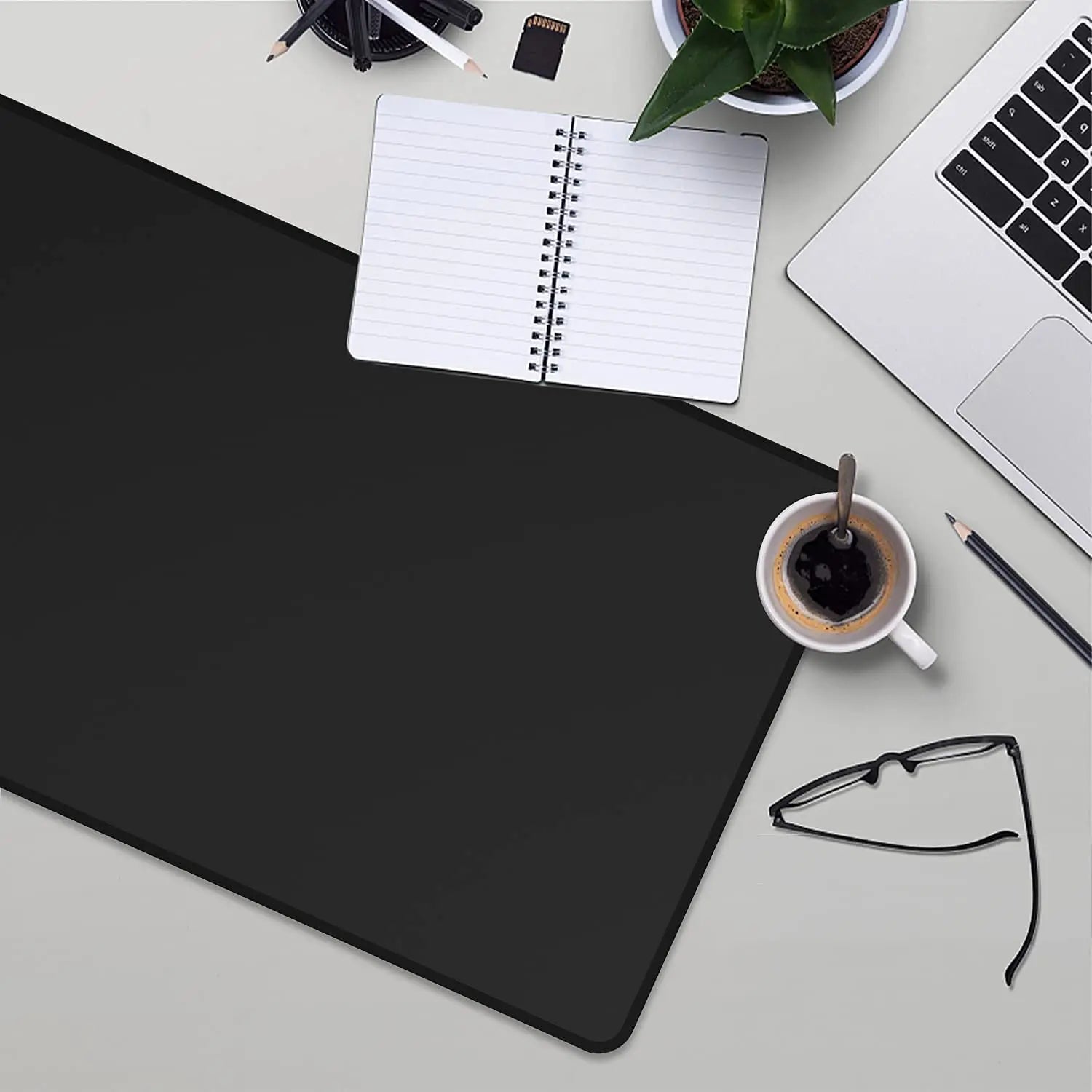 Extended Desk Mat, Minimalist Anti-Slip Mouse Pad